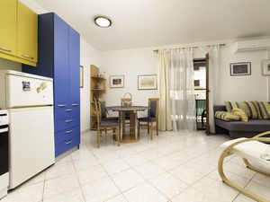 23734593-Ferienwohnung-5-Malinska-300x225-3