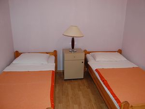 23535153-Ferienwohnung-4-Malinska-300x225-4