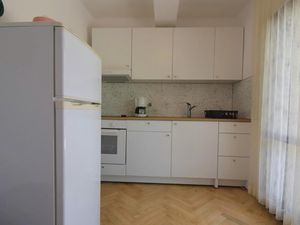 18131359-Ferienwohnung-4-Malinska-300x225-5