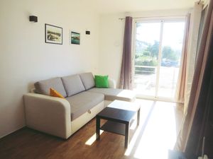 23770487-Ferienwohnung-4-Malinska-300x225-5