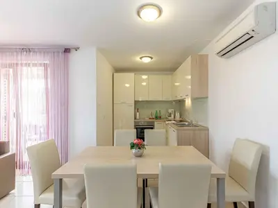 Ferienwohnung für 5 Personen (65 m²) in Malinska 9/10