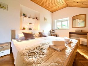 Ferienwohnung für 7 Personen (100 m²) in Malinska