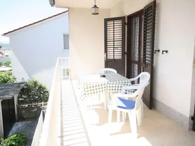 Ferienwohnung für 5 Personen (80 m²) in Malinska 1/10