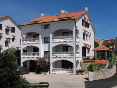 Ferienwohnung für 4 Personen (55 m²) in Malinska 1/10