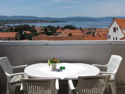 Ferienwohnung für 4 Personen (55 m²) in Malinska 1/10