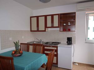 23775287-Ferienwohnung-5-Malinska-300x225-5