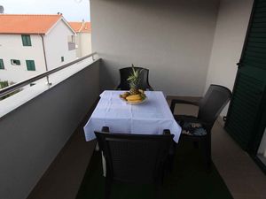 23775529-Ferienwohnung-5-Malinska-300x225-5