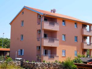 23775615-Ferienwohnung-4-Malinska-300x225-1