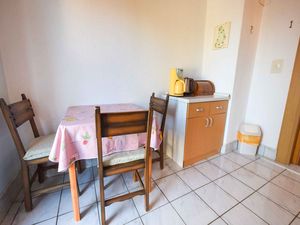 23776629-Ferienwohnung-3-Malinska-300x225-5