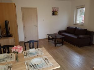 22447745-Ferienwohnung-4-Malinska-300x225-3