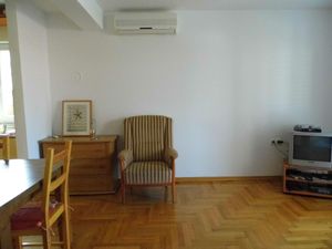 22922415-Ferienwohnung-5-Malinska-300x225-4