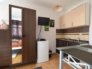 23973691-Ferienwohnung-2-Malinska-300x225-2