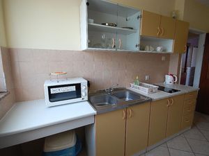 23535161-Ferienwohnung-4-Malinska-300x225-3