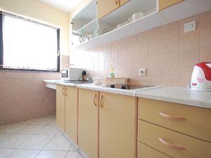 23535161-Ferienwohnung-4-Malinska-300x225-4