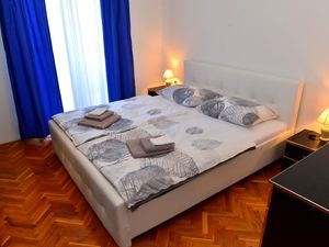 22440615-Ferienwohnung-6-Malinska-300x225-2