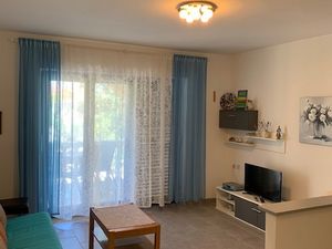 23140819-Ferienwohnung-2-Malinska-300x225-1