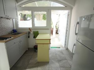 22232837-Ferienwohnung-4-Malinska-300x225-5