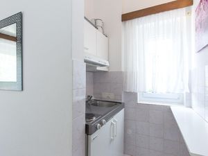 5483673-Ferienwohnung-2-Malinska-300x225-5