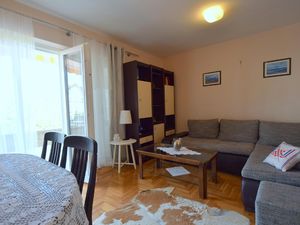 18131420-Ferienwohnung-4-Malinska-300x225-2