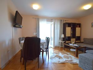 18131420-Ferienwohnung-4-Malinska-300x225-3