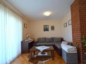 18131421-Ferienwohnung-4-Malinska-300x225-3