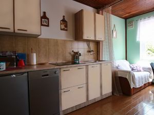 19348323-Ferienwohnung-2-Malinska-300x225-4