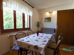 21605705-Ferienwohnung-2-Malinska-300x225-4