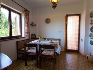 21926511-Ferienwohnung-4-Malinska-300x225-4