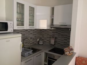 23933828-Ferienwohnung-4-Malinska-300x225-5