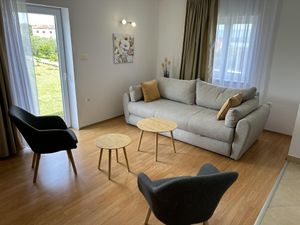 23997840-Ferienwohnung-4-Malinska-300x225-1