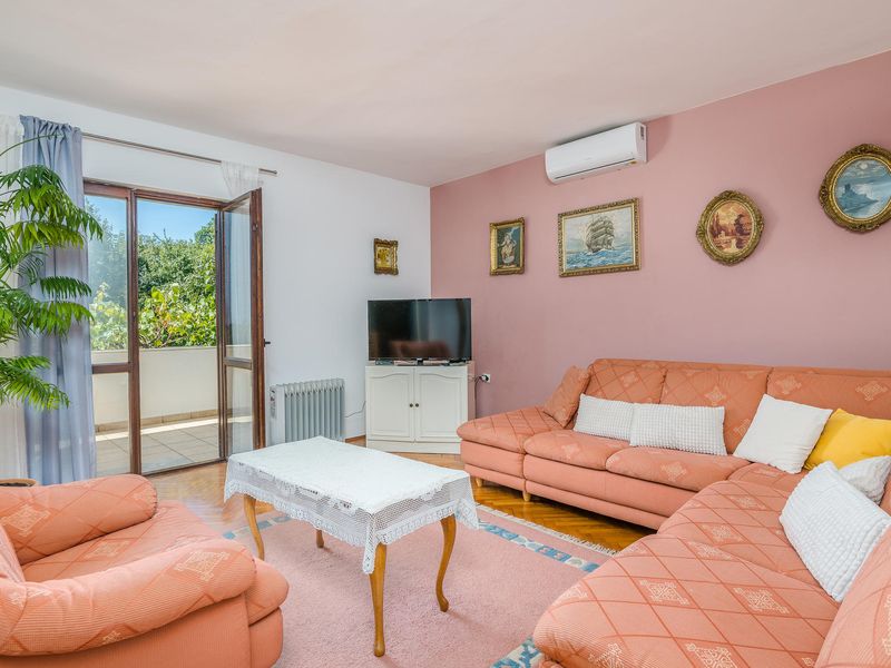 23724898-Ferienwohnung-5-Malinska-800x600-2