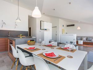 23728280-Ferienwohnung-6-Malinska-300x225-2