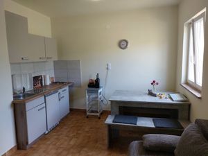 23375102-Ferienwohnung-3-Malinska-300x225-2