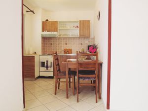 23375404-Ferienwohnung-4-Malinska-300x225-2