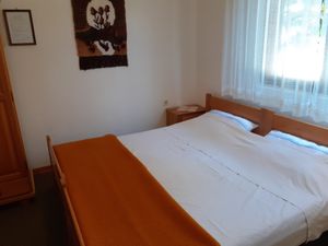 23372553-Ferienwohnung-2-Malinska-300x225-3