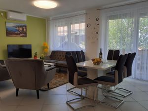 23377014-Ferienwohnung-5-Malinska-300x225-3