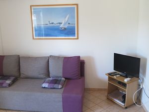 23376929-Ferienwohnung-3-Malinska-300x225-1