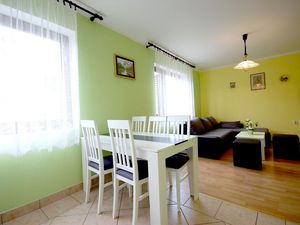 23924603-Ferienwohnung-4-Malinska-300x225-3