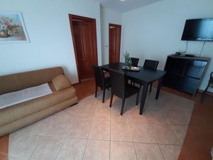 23998645-Ferienwohnung-3-Malinska-300x225-1