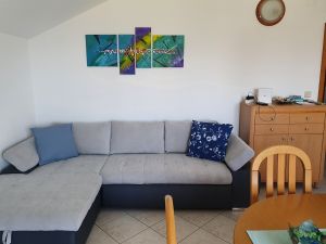 24000410-Ferienwohnung-5-Malinska-300x225-2