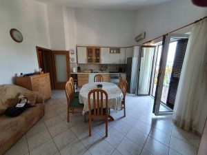 24000410-Ferienwohnung-5-Malinska-300x225-3