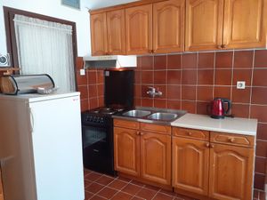 23934159-Ferienwohnung-2-Malinska-300x225-4