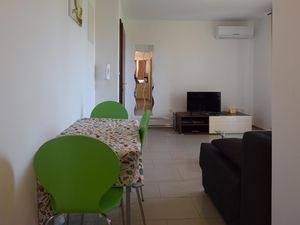 23934271-Ferienwohnung-4-Malinska-300x225-4