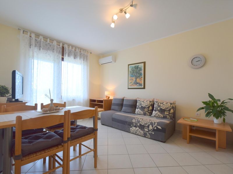 23934295-Ferienwohnung-4-Malinska-800x600-1