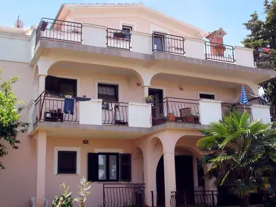 Ferienwohnung für 4 Personen (70 m²) in Malinska 1/10