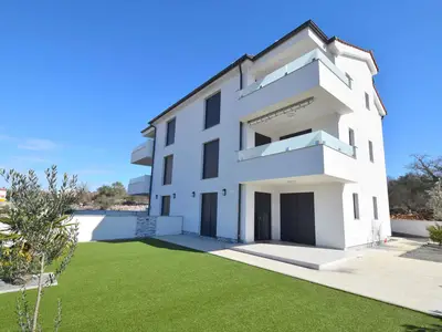 Ferienwohnung für 4 Personen (65 m²) in Malinska 1/10