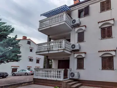 Ferienwohnung für 6 Personen (68 m²) in Malinska 1/10