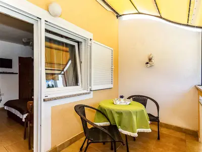 Ferienwohnung für 2 Personen (15 m²) in Malinska 2/10