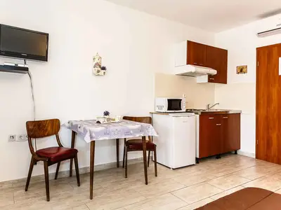 Ferienwohnung für 3 Personen (25 m²) in Malinska 10/10