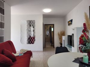 23934255-Ferienwohnung-4-Malinska-300x225-3